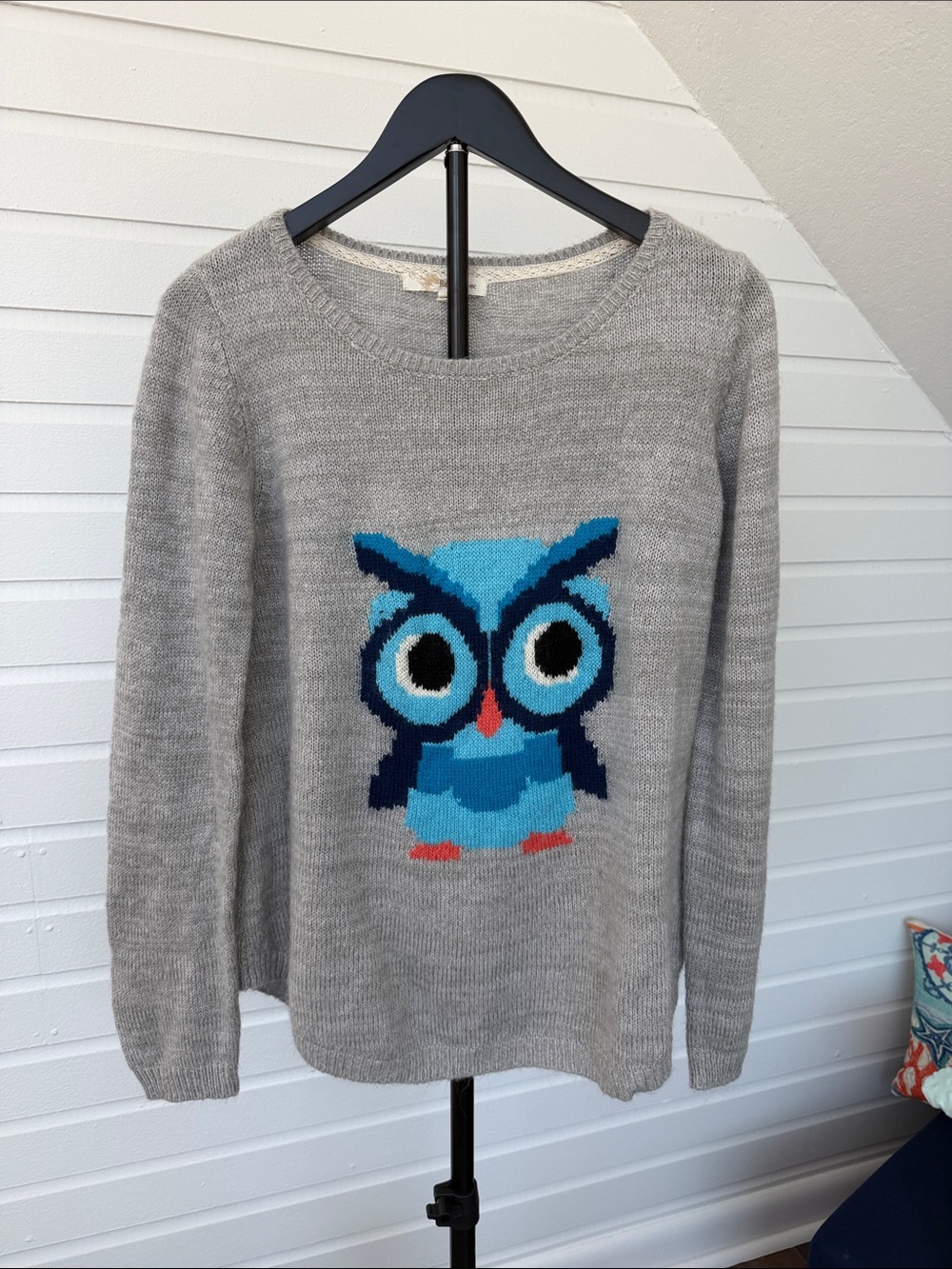 Rewind Gray Crewneck Sweater with Blue Owl Motif